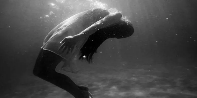 Mơ Thấy Người Chết Đuối